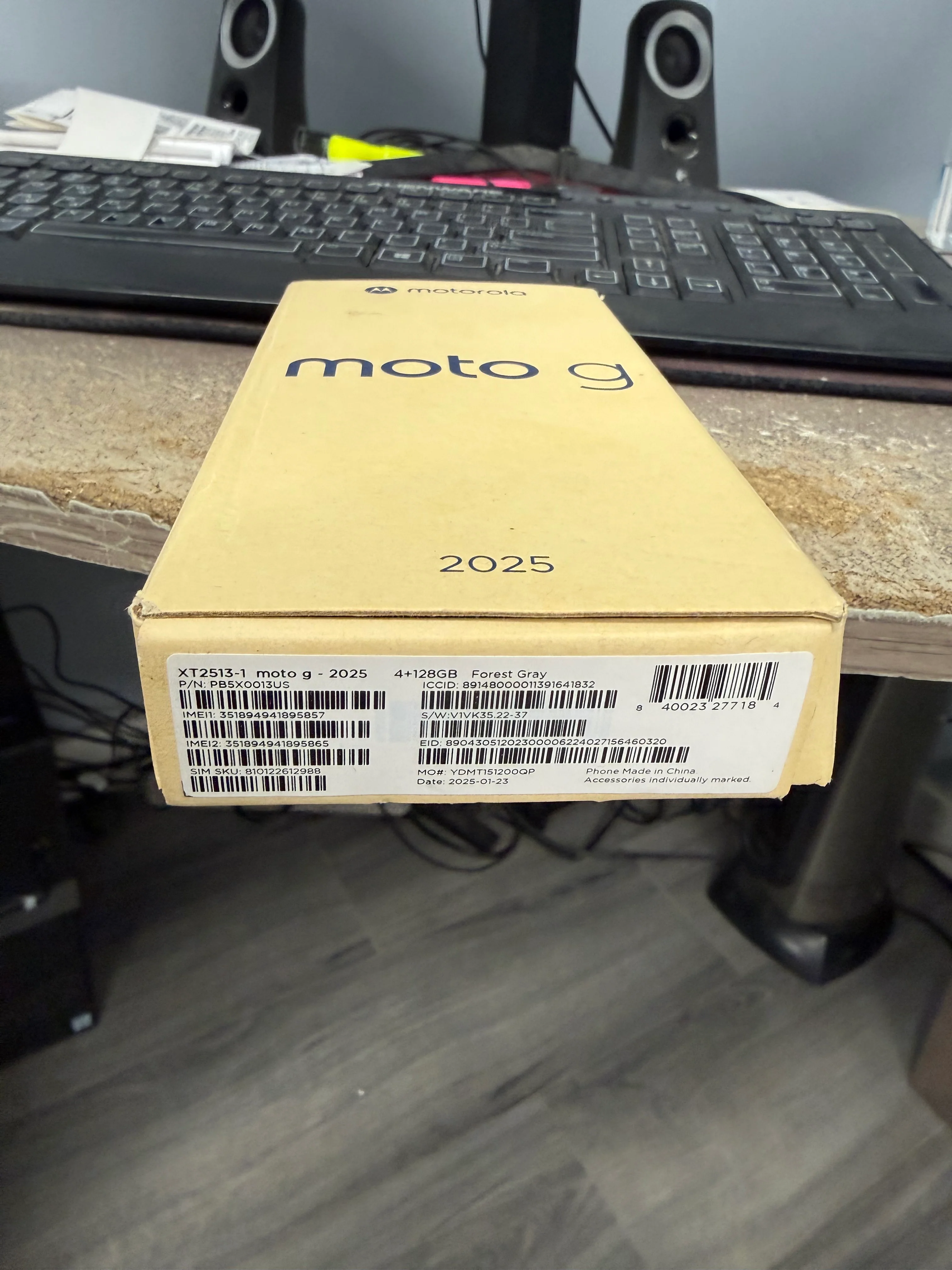 Motorola Moto g 2025 Xfinity mobile - Image 3